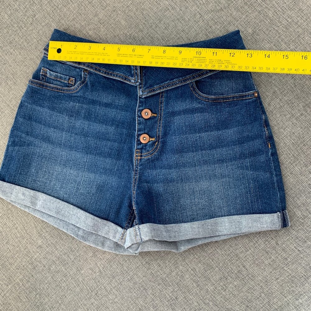 NO Boundaries High Rise Denim Shorts Vintage Style 80's Cotton Cuffed Great Cond - Picture 2 of 5